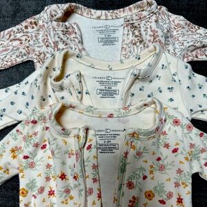 Colored Organics Footed Pajamas 0-3 month - 3 pack